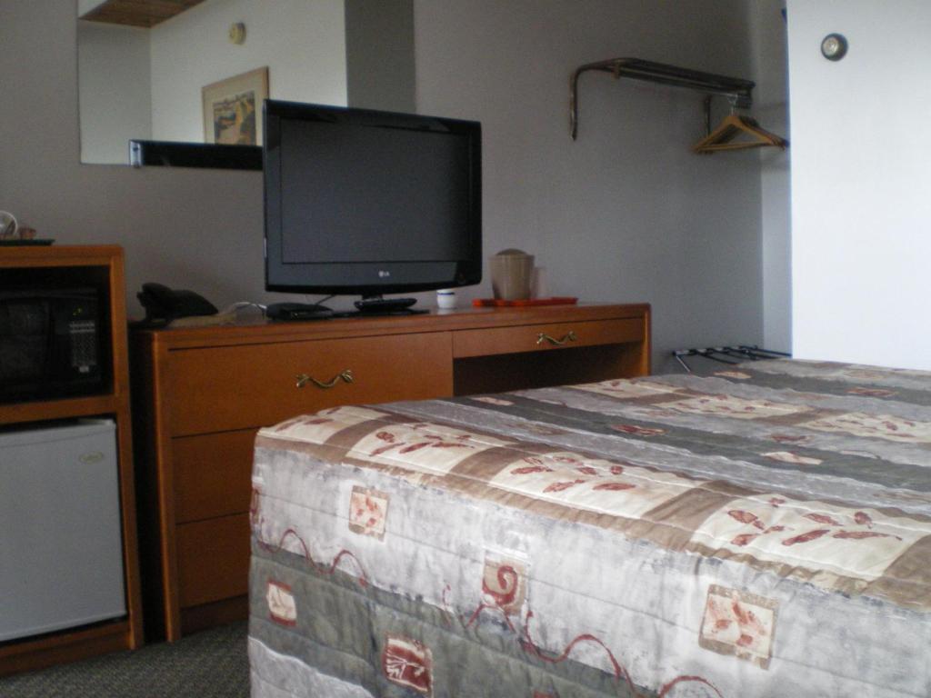 מדיסין הט Sun-Dek Motel מראה חיצוני תמונה