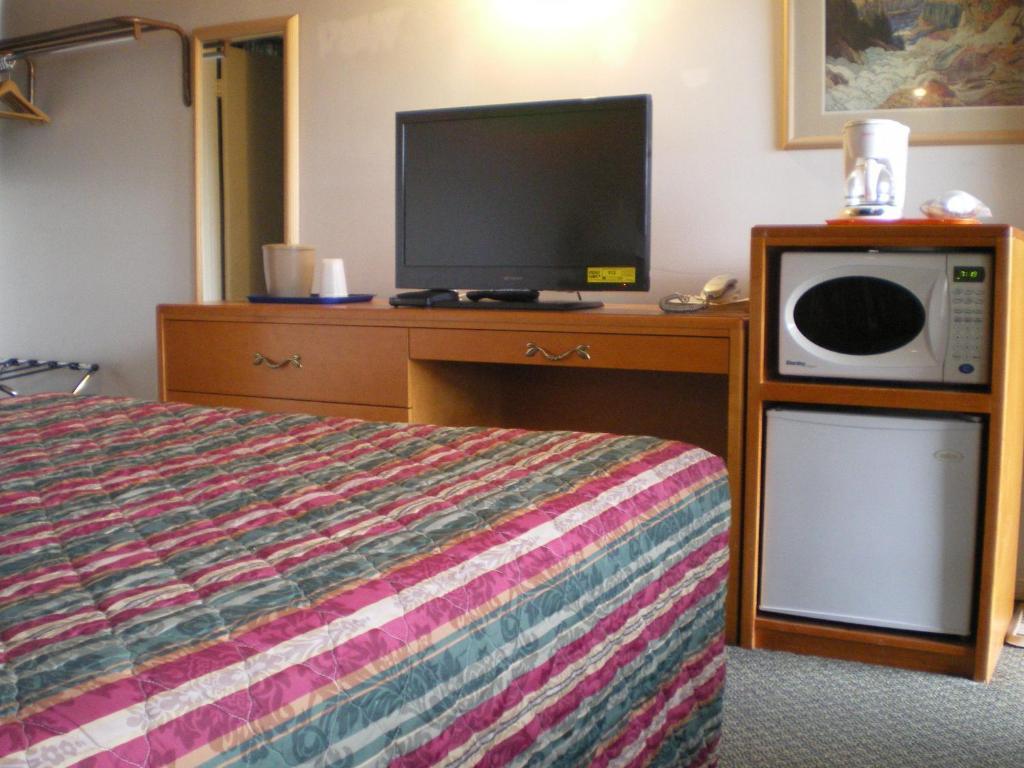 מדיסין הט Sun-Dek Motel מראה חיצוני תמונה