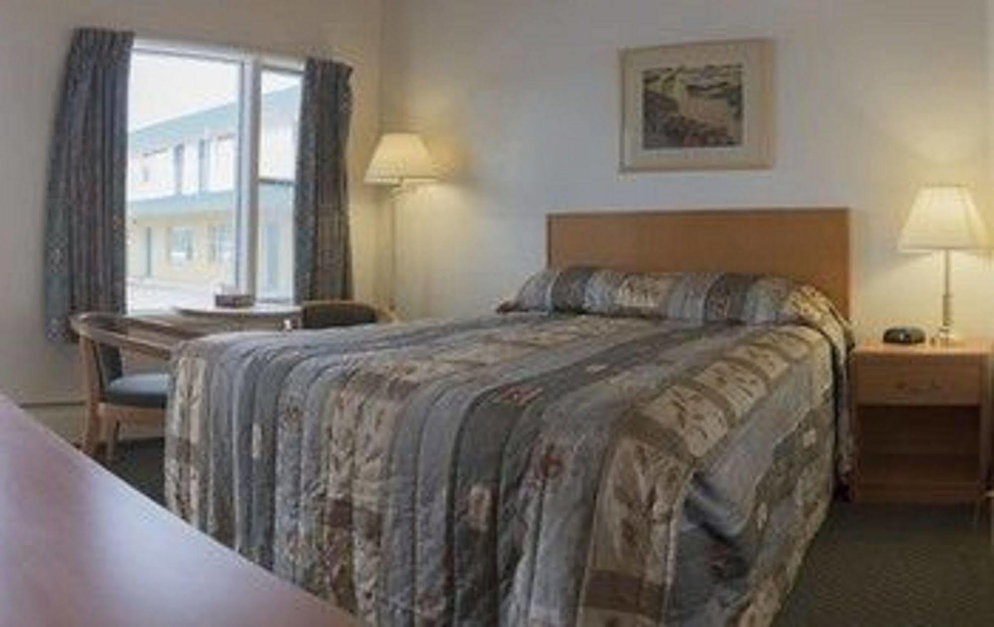 מדיסין הט Sun-Dek Motel מראה חיצוני תמונה