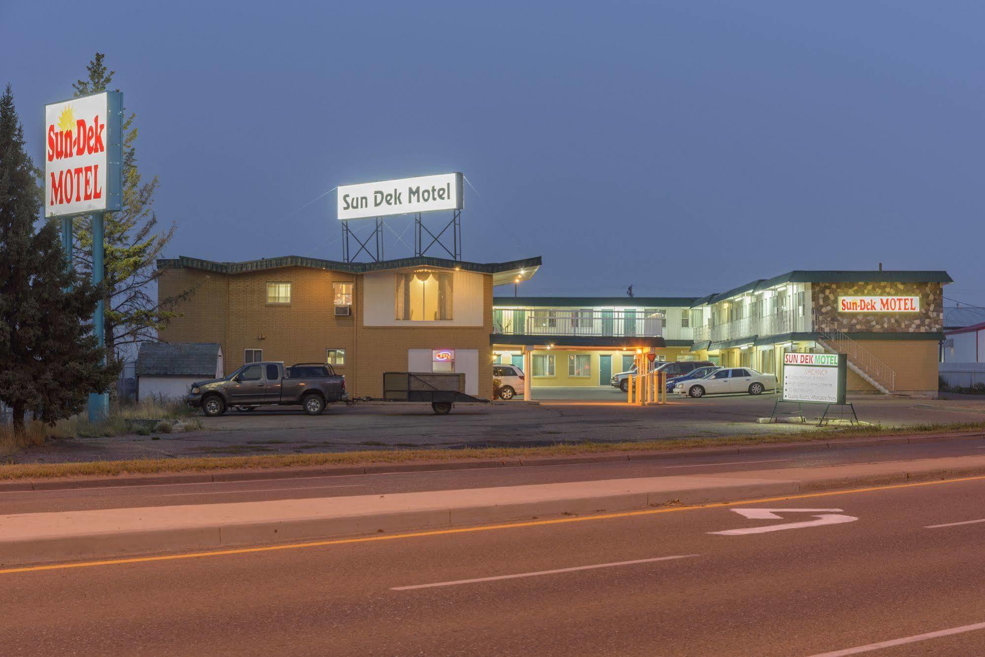 מדיסין הט Sun-Dek Motel מראה חיצוני תמונה