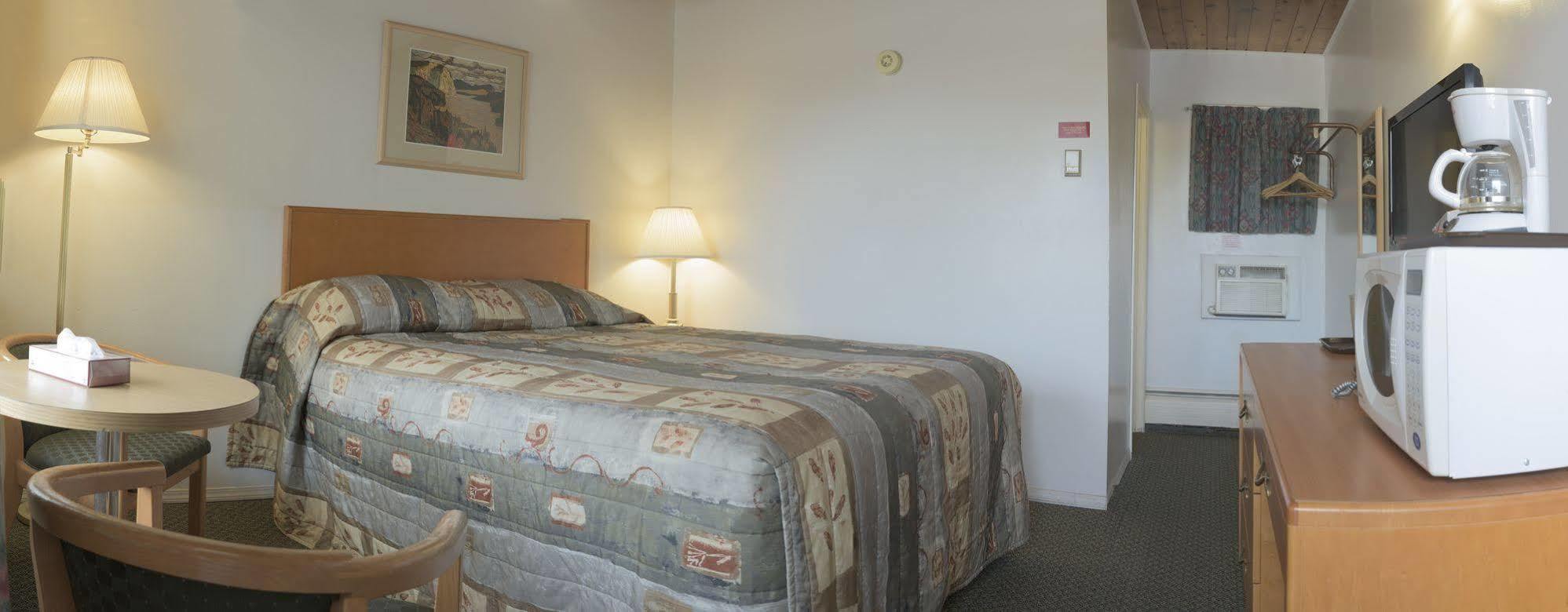מדיסין הט Sun-Dek Motel מראה חיצוני תמונה